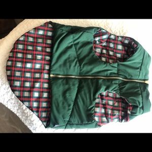 Lucy and Co puffer for dog size Large